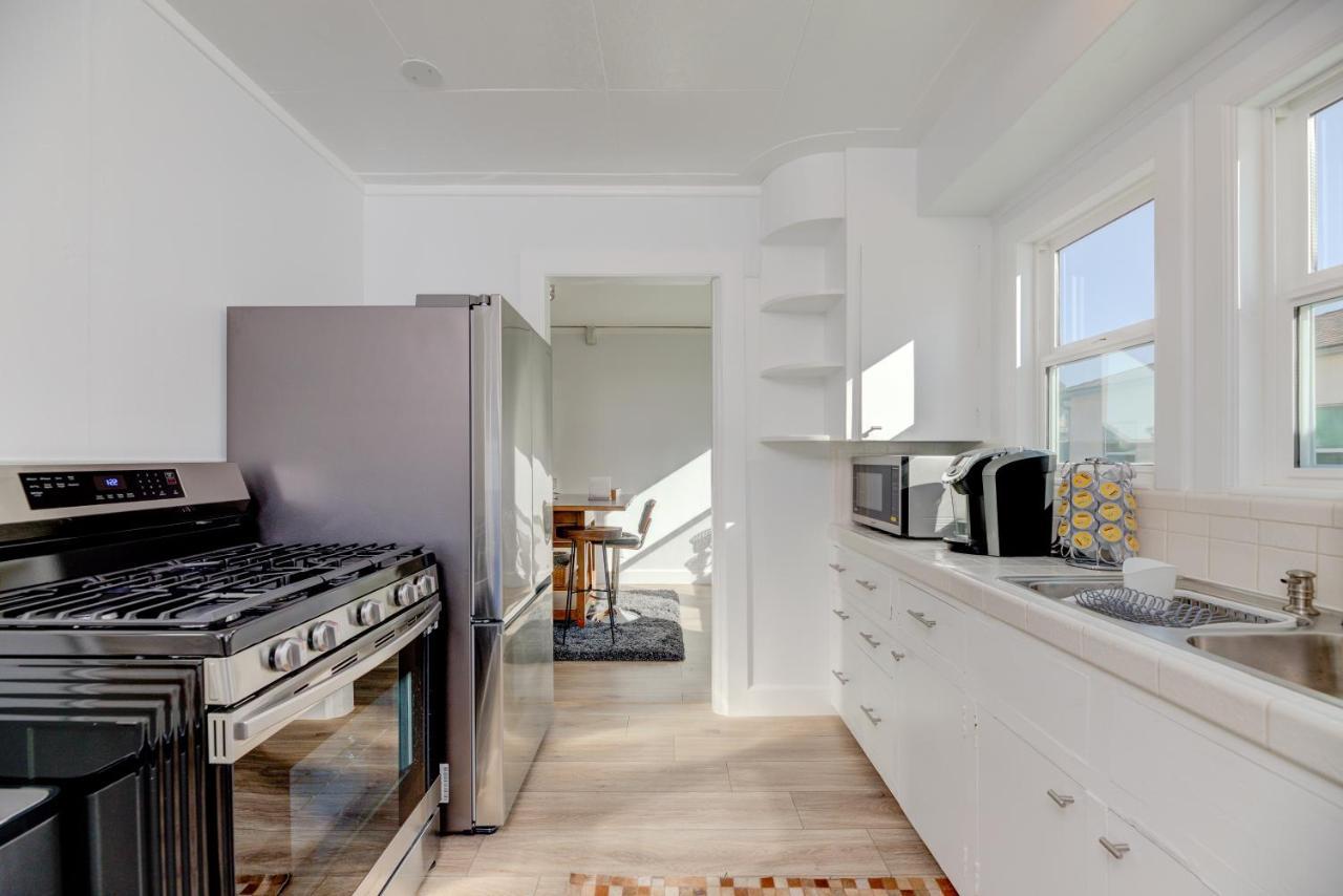 Lovely White Beach House Redondo Beach Zewnętrze zdjęcie